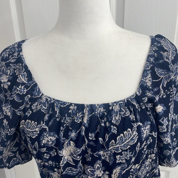 Pheasant Blouse Navy - Beige/Blue Floral Pattern Square Neck Puff Sleeve SizeXS - Picture 4 of 8